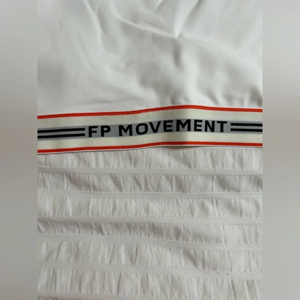 Free People Movement Never Better Ringer Logo Sports. Color white Size L - Picture 9 of 13